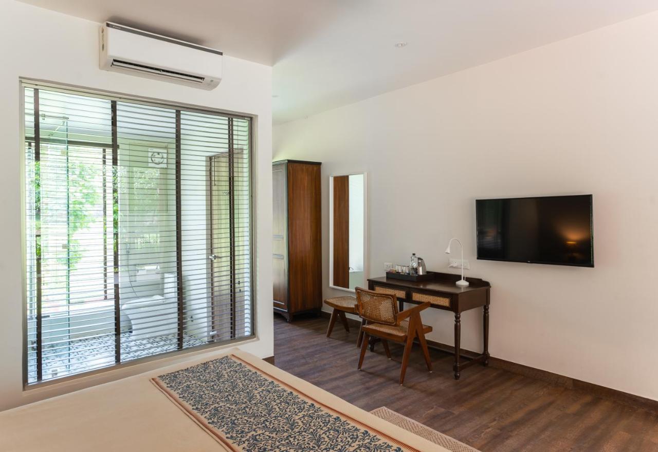 Hotel Oleander Farms, Karjat Exterior foto
